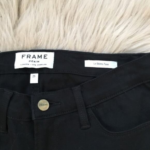 Frame Denim 'Le Skinny Tuxe' Black Jeans - Picture 4 of 4